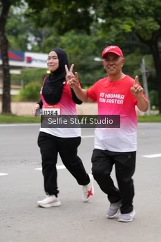 Runner Photo 1799287