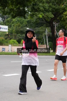 Runner Photo 1799775