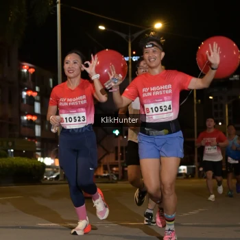 Runner Photo 1800047