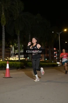 Runner Photo 1800280