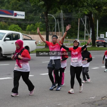 Runner Photo 1800398