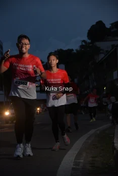 Runner Photo 1801040