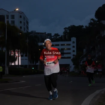 Runner Photo 1801188