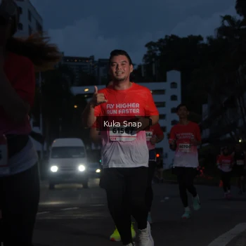 Runner Photo 1801434