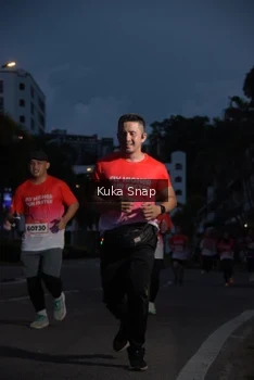Runner Photo 1801718