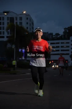 Runner Photo 1801739