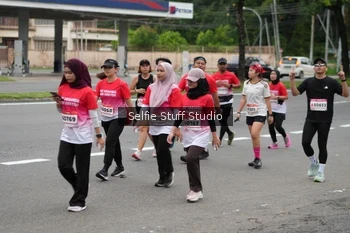 Runner Photo 1801740