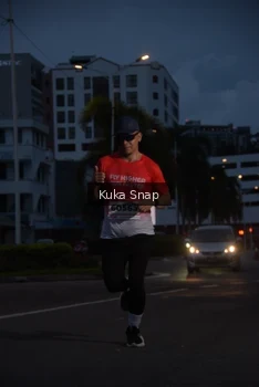 Runner Photo 1801849