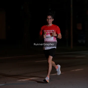 Runner Photo 1801917