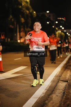 Runner Photo 1802122