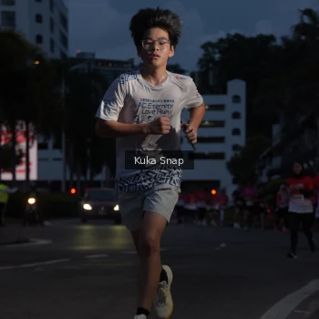 Runner Photo 1802137