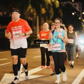 Runner Photo 1802407