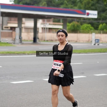 Runner Photo 1802513
