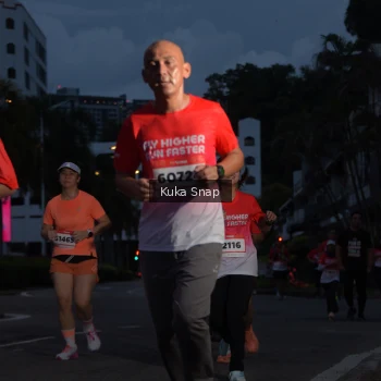 Runner Photo 1802521