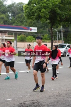 Runner Photo 1802617