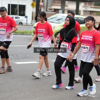 Runner Photo 1802700