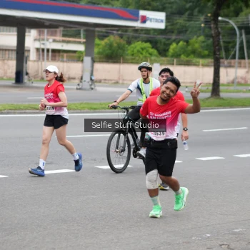 Runner Photo 1802734