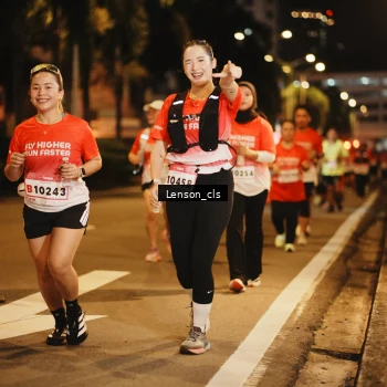 Runner Photo 1802843