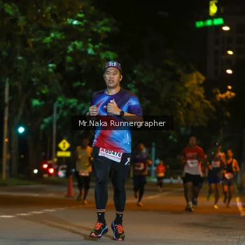 Runner Photo 1802930