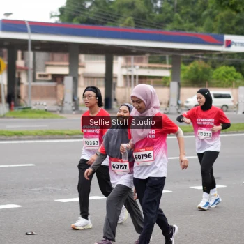 Runner Photo 1803033