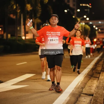 Runner Photo 1803215