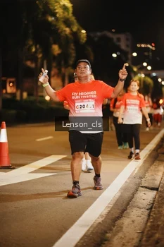 Runner Photo 1803223