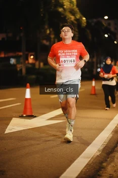 Runner Photo 1803310