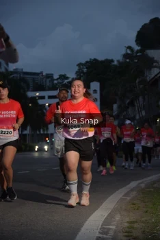 Runner Photo 1803313