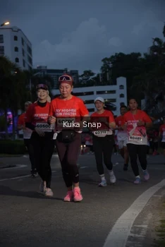 Runner Photo 1803356