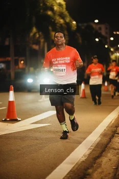 Runner Photo 1803476