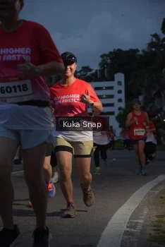 Runner Photo 1803714