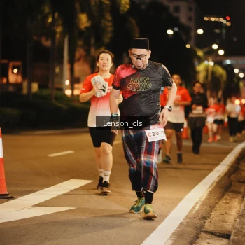 Runner Photo 1803717