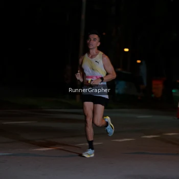 Runner Photo 1803763