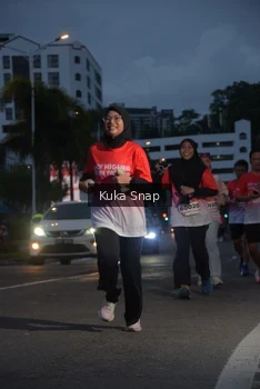 Runner Photo 1803770