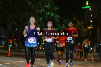 Runner Photo 1803815