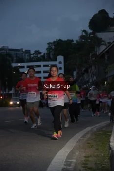 Runner Photo 1804379