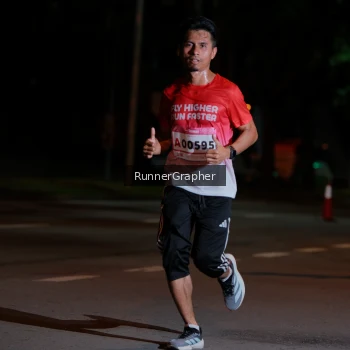 Runner Photo 1804403