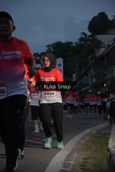 Runner Photo 1804616