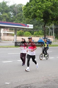 Runner Photo 1804691