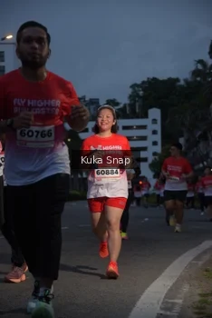 Runner Photo 1804832