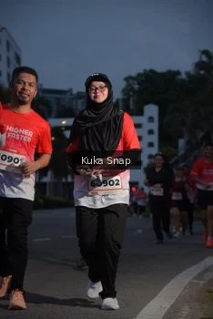 Runner Photo 1805256