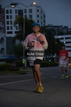 Runner Photo 1805368