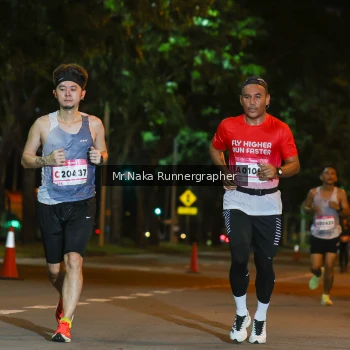 Runner Photo 1805423