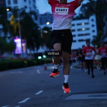 Runner Photo 1805476