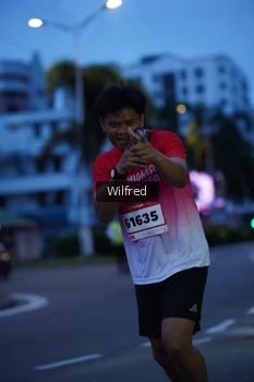 Runner Photo 1805580