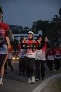 Runner Photo 1805777