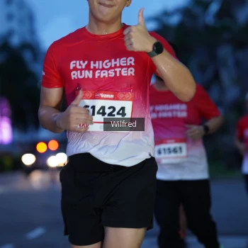 Runner Photo 1805939