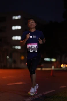 Runner Photo 1806027
