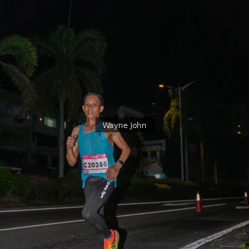 Runner Photo 1806151