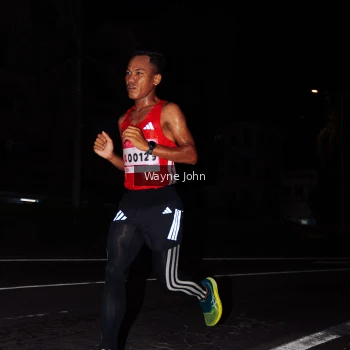 Runner Photo 1806168
